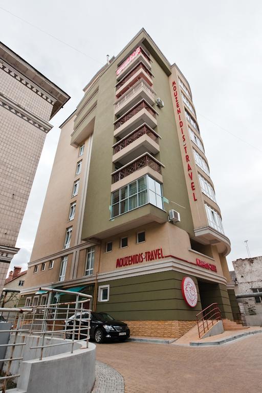 Homeservice Apartments On Stefan Cel Mare Boulevard Chişinau Exteriör bild